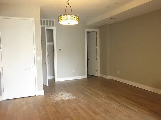 Rented by Rennit Inc. | media 50