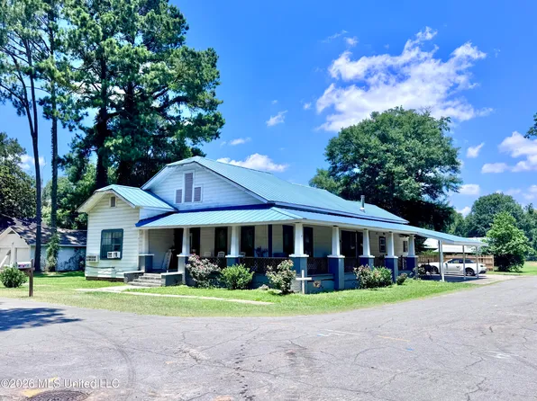 812 Watts St, Monticello, MS 39654