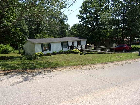 3rd image of 3786 Dixie Court Dr SE