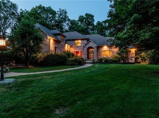 2811 S Meridian Rd, Greenfield, IN 46140