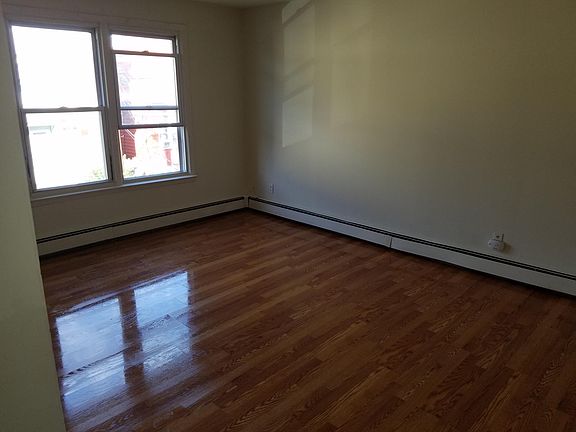 5th image of 209 Clendenny Ave APT 3