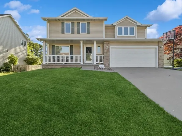 974 78th Pl, West Des Moines, IA 50266