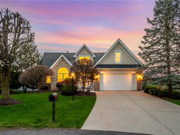 8 Lexington Ct, McMurray, PA 15317