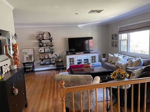 3rd image of 7 Oconnor Ct