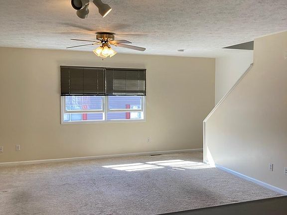 4th image of 201 Stonegate Cir #201