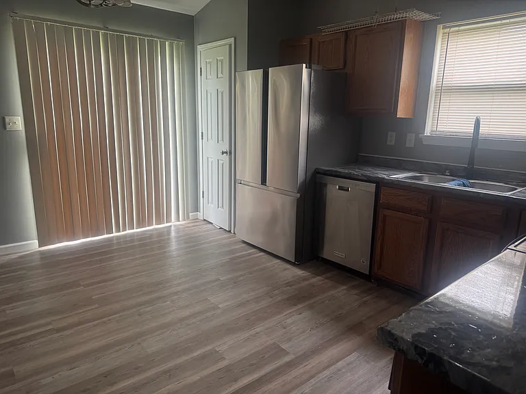 3654 Black Locust Dr — Photo 6