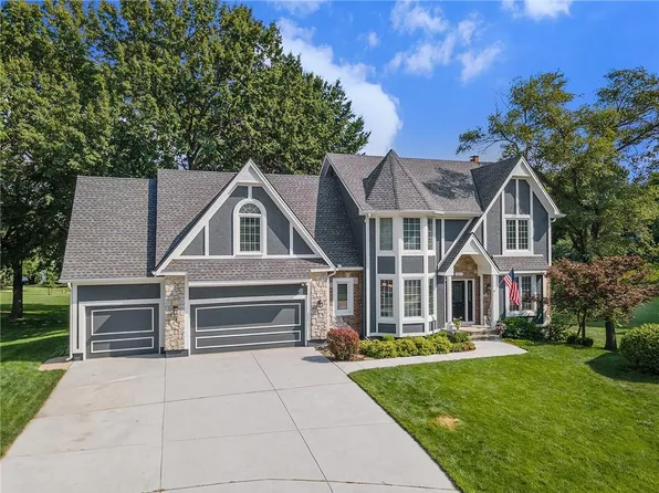 6203 NW 78th St, Kansas City, MO 64151