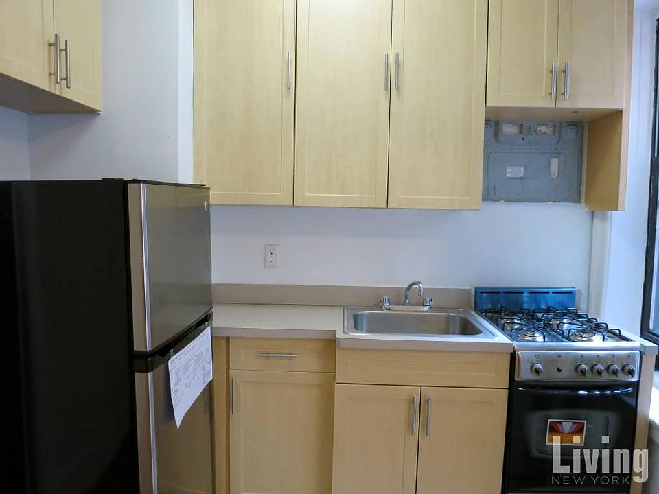 2nd image of 4706 46th St #D/3