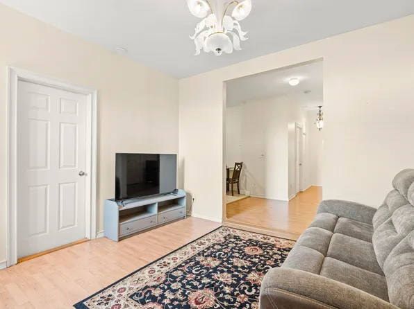 282 Magnolia Avenue image 5 of 24