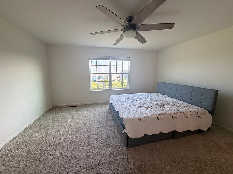 2411 Fairfield Ave — Photo 10