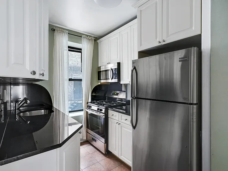 15 W 107th St #1 — Photo 7