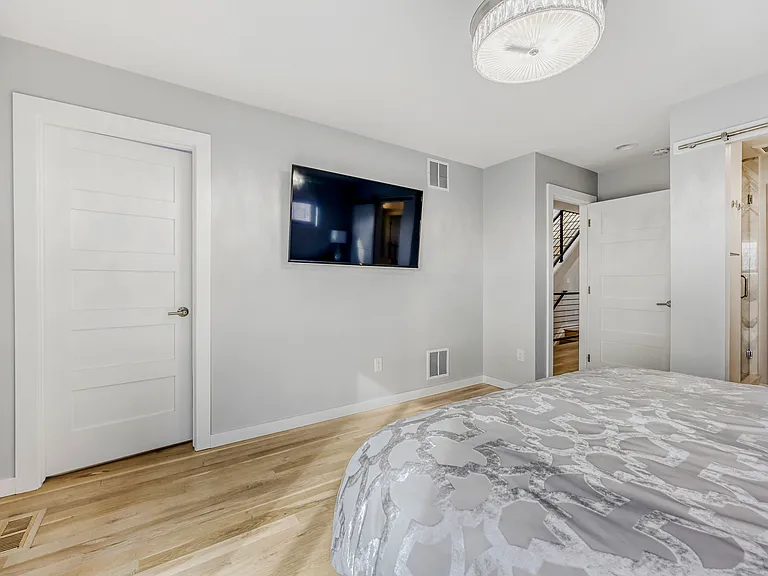 4500 Utica St — Photo 12
