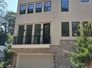 3525 Kingsboro Rd NE, Atlanta, GA 30319