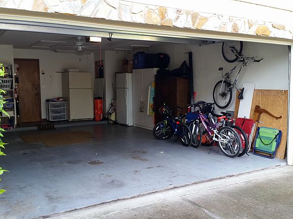 Spacious 2 car garage