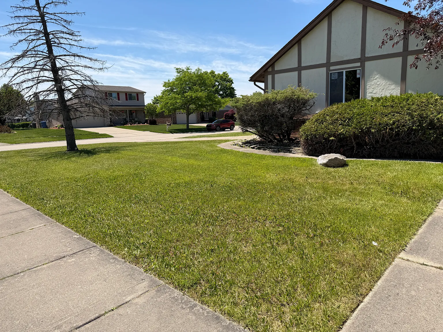 3 bed, 1620 sqft, $2,200 — Photo 3