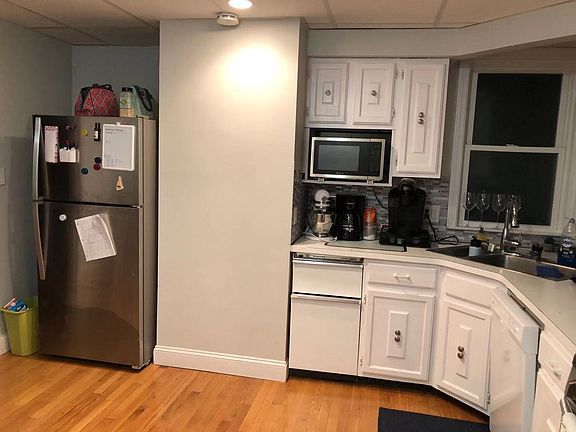 3rd image of 72 Boston Ave #1