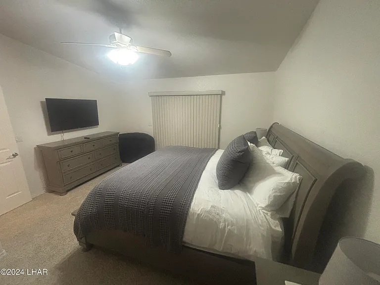 140 Lafayette Ln — Photo 13