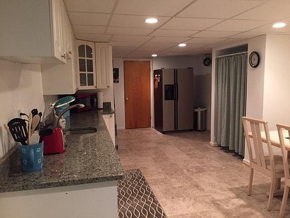 Kitchen looking to the fridge