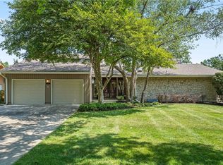10001 Hemlock Dr, Overland Park, KS 66212