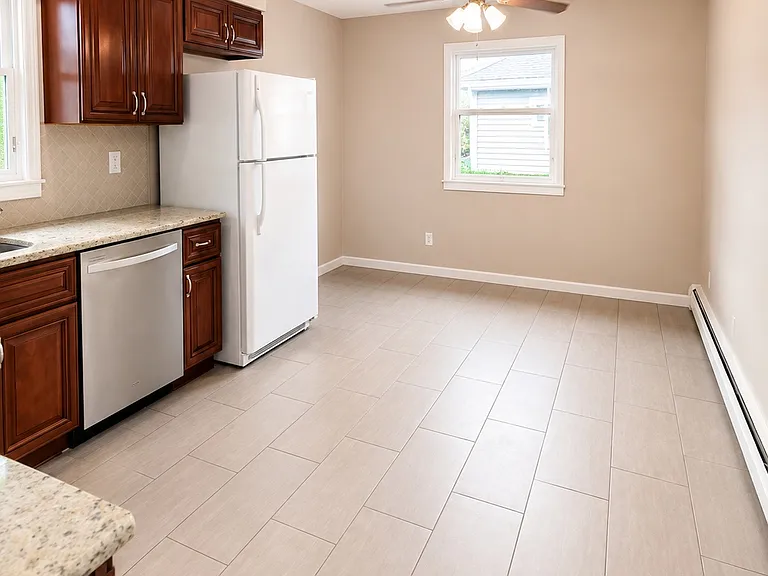 106 Rochelle Pkwy #2 — Photo 8