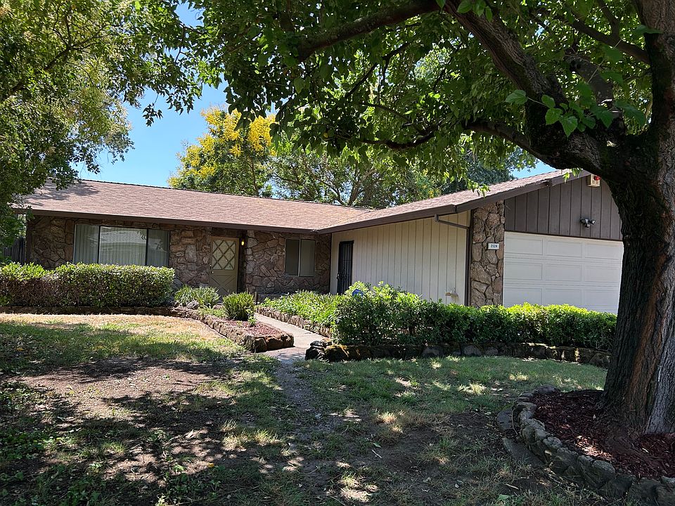 2nd image of 2524 Warrego Way