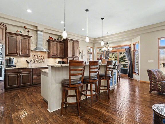 4th image of 2908 W Auburn Hills St