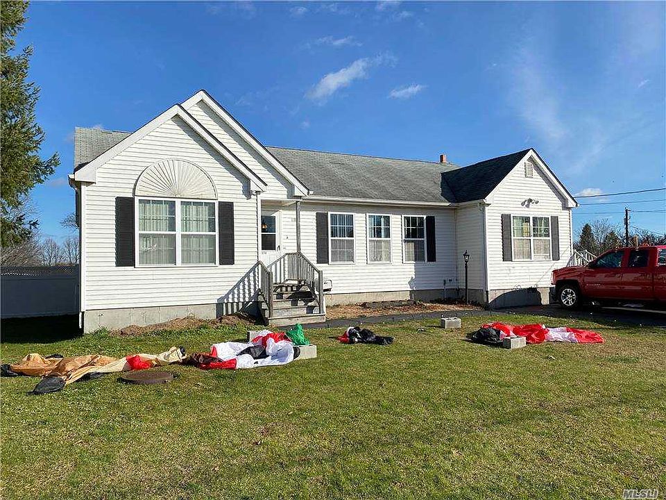 1st image of 1114 Woodcrest Ave