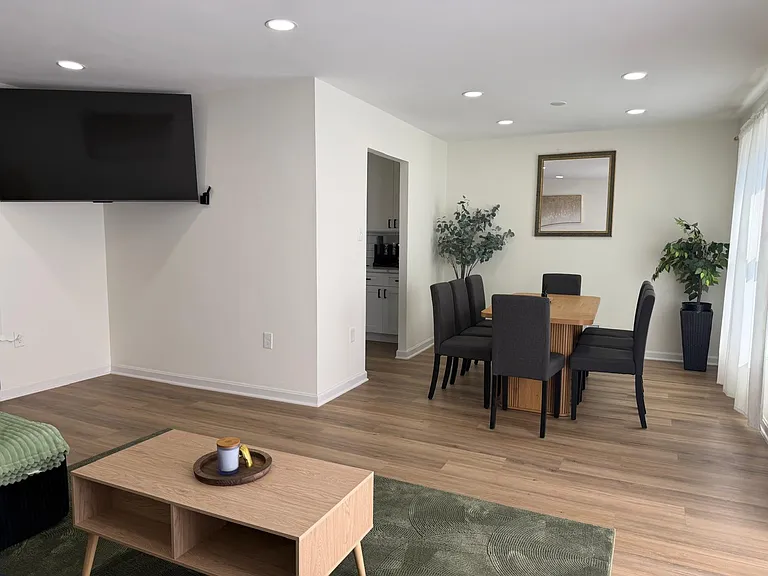 3105 Calydon Ct — Photo 4