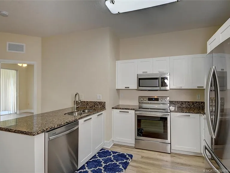 44 SE Sedona Cir #201 — Photo 14