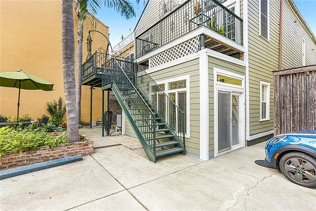 1934 Burgundy St #B — Photo 15