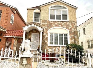 137-53 234th St #2, Rosedale, NY 11422