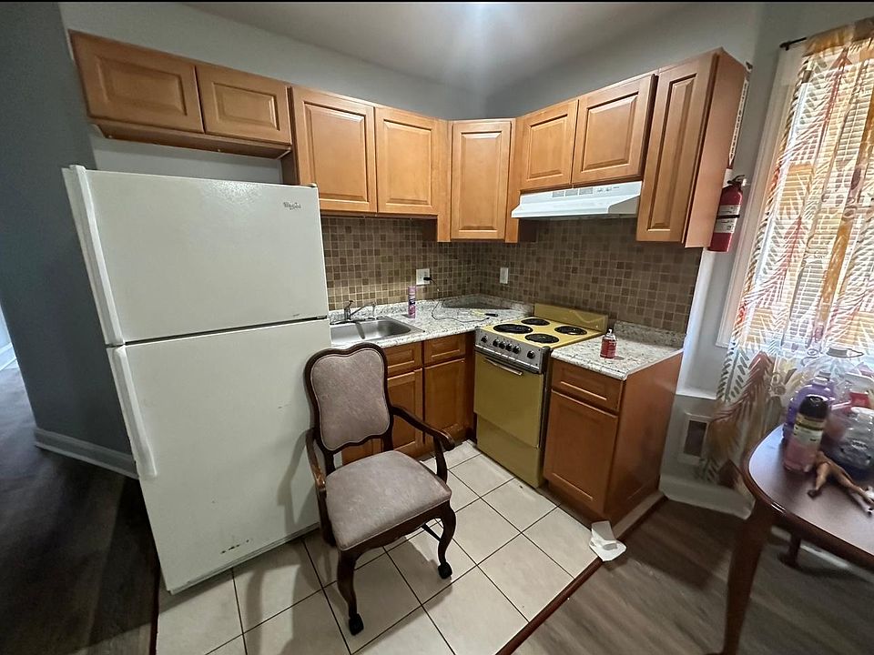1st image of 56 N 58th St Floor 2