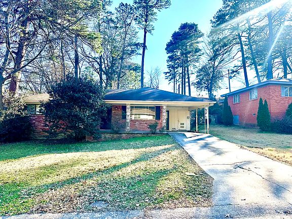 2nd image of 36 Berkshire Dr