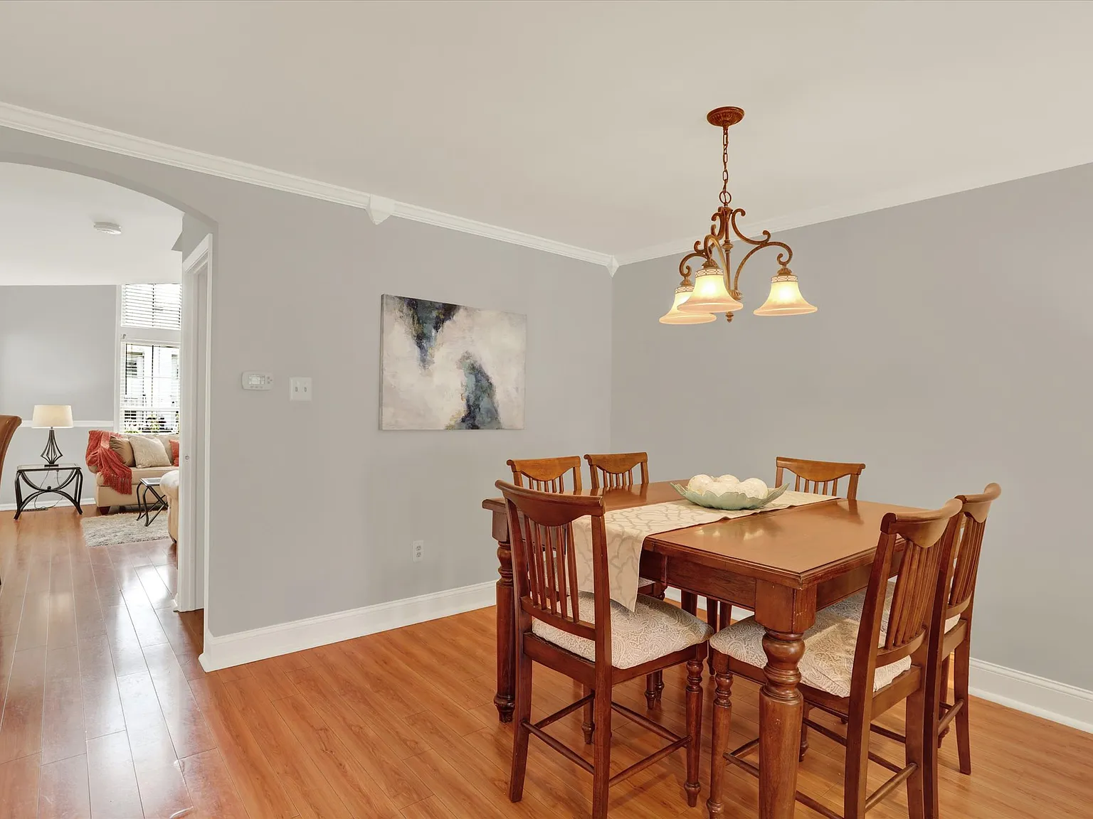 3 bed, 1907 sqft, $3,450 — Photo 4