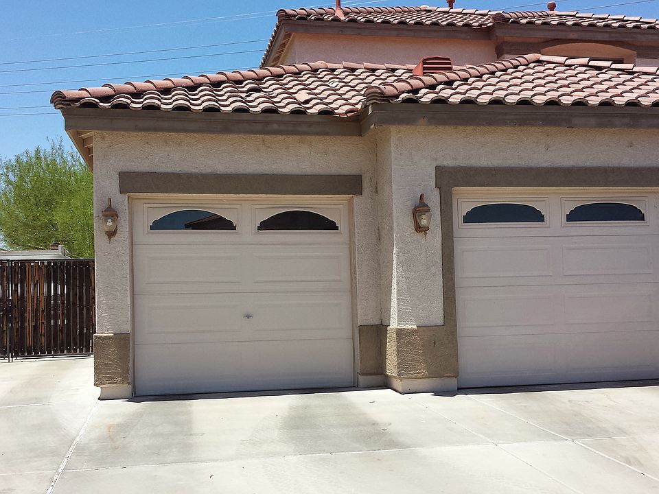 1st image of 3422 W Lucia Dr