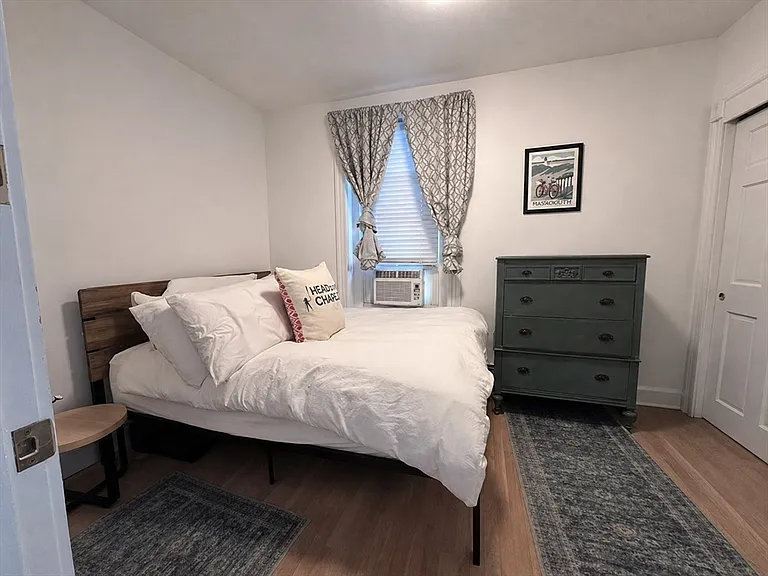 120 Brook St #2 — Photo 11