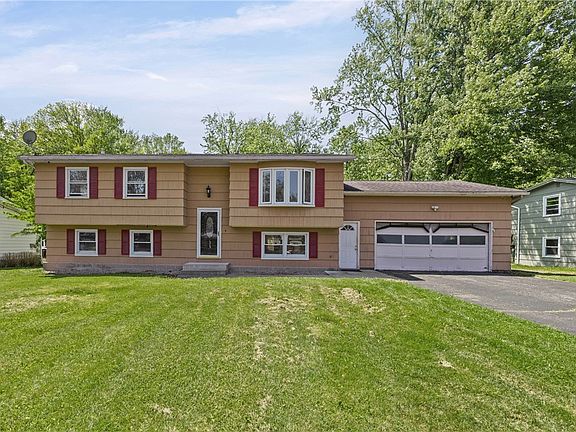 2nd image of 49 Brian Dr