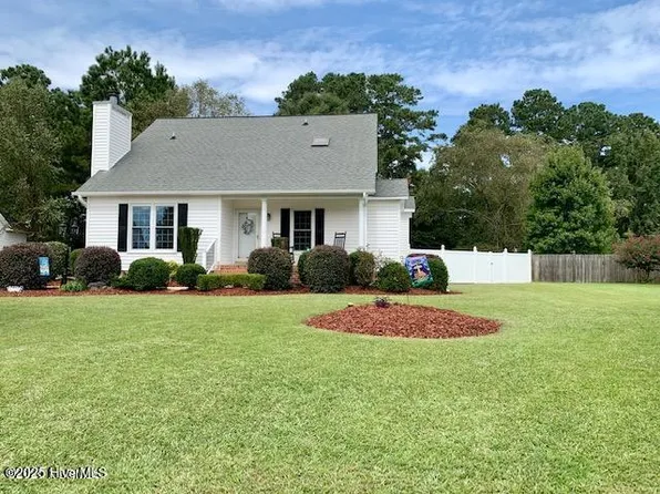 731 Winterfield Drive, Winterville, NC 28590