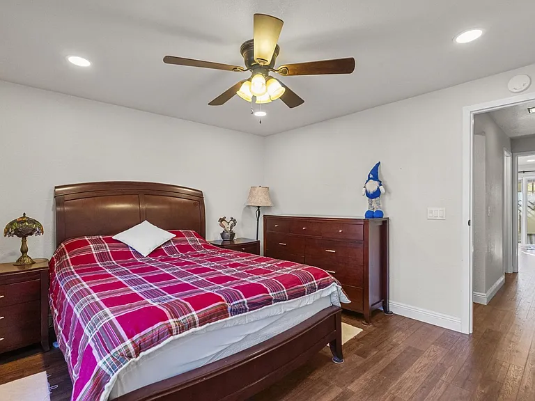 1197 Oriole Rd — Photo 32