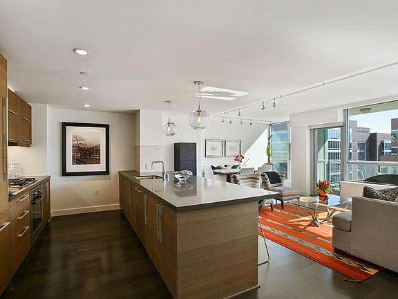 4th image of 420 Mission Bay Blvd N Unit 604