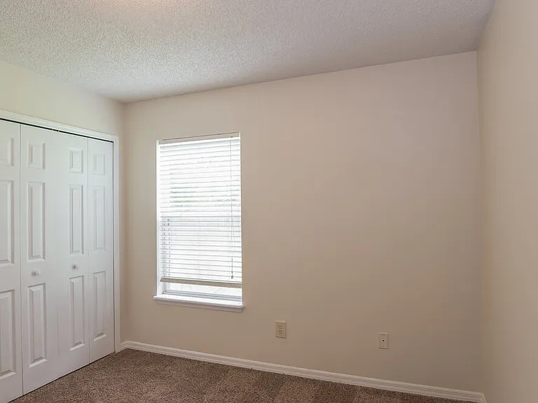7624 Pilgrims Trace Dr — Photo 11