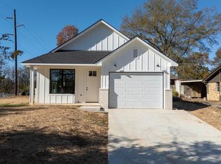 307 S Langham St, Troup, TX 75789