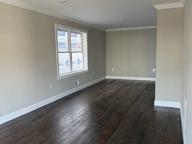 162 Jacques St — Photo 11