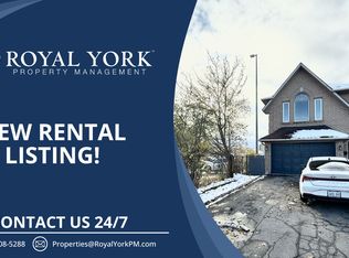 2 Payzac Ave #1, Toronto, ON M1E2W7