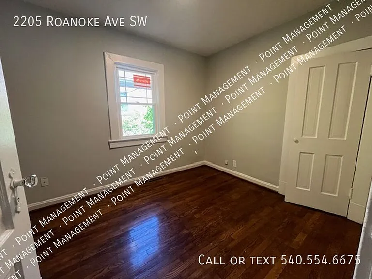 2205 Roanoke Ave SW — Photo 12