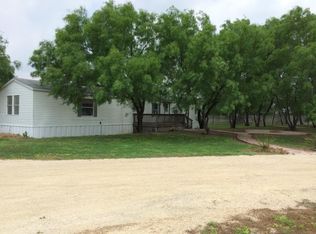 1082 County Road 369, Uvalde, TX 78801