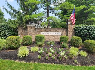 576 Cloverfield Ln APT 108, Fort Wright, KY 41011