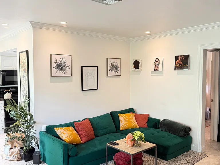 1401 SW 24th Ct #3 — Photo 1