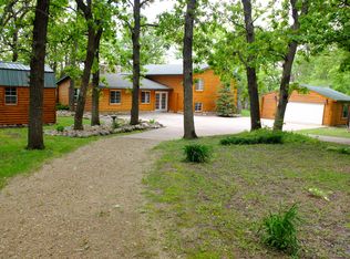 41843 440th Ave, Windom, MN 56101