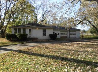 57883 Oakside Ave, Mishawaka, IN 46544
